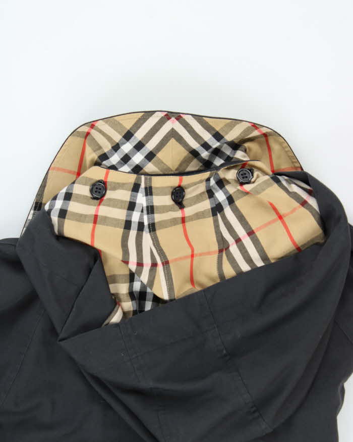 Vintage 00s Women's Navy Burberry Hooded Zip Up Mac - M