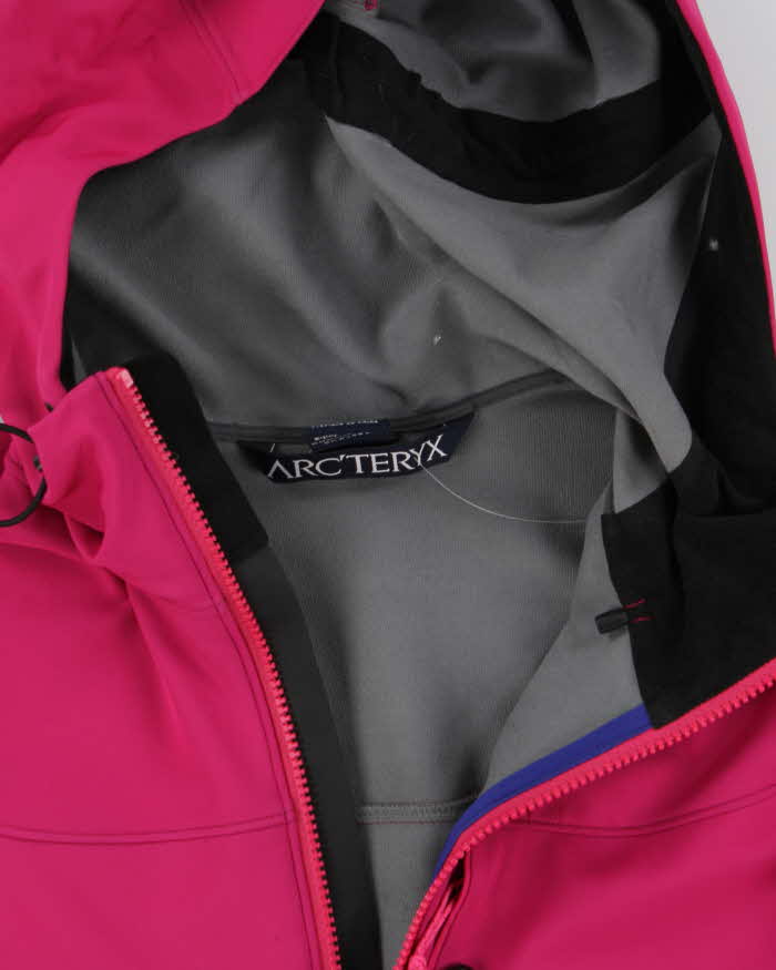 Vintage Arc'teryx Women's Hot Pink Soft Shell Hooded Jacket - M