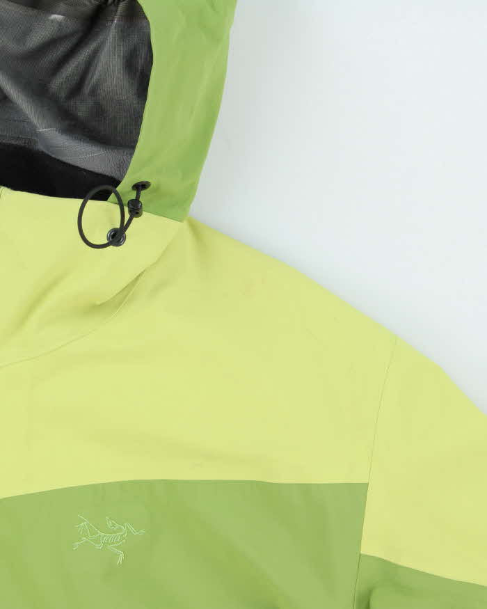 Vintage Women's 00s Arc'teryx Recco Goretex Hooded Ski Jacket - XL