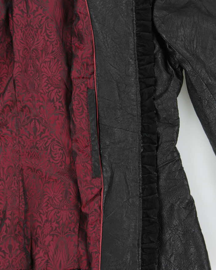 Vintage Y2k 2000s Danier Lightweight Ruffle Detail Leather Jacket - M