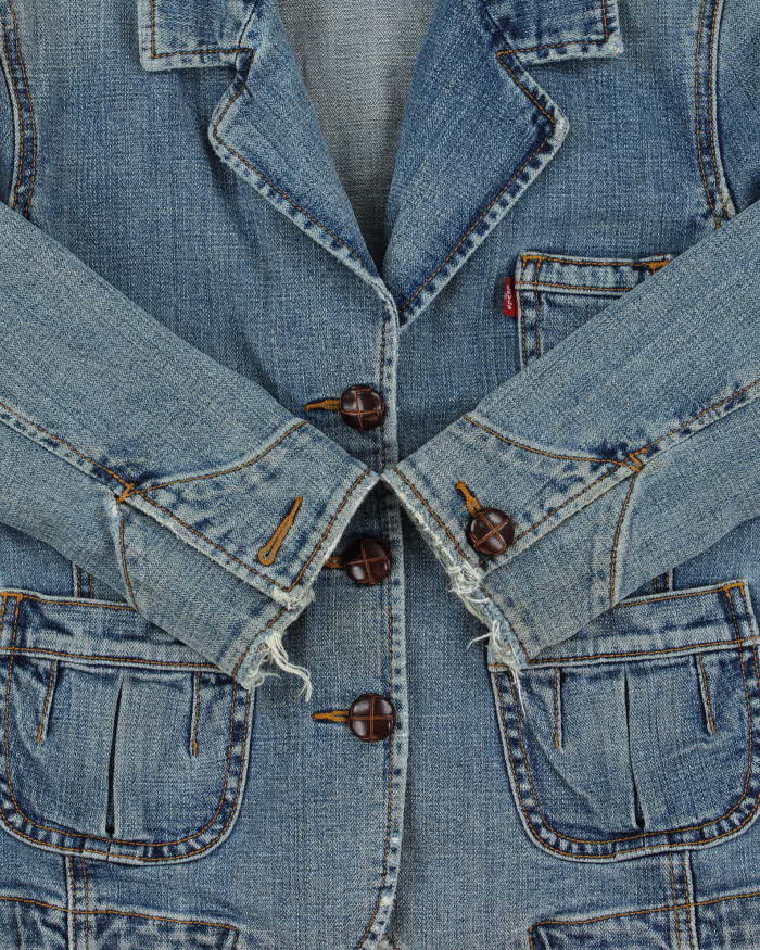 Vintage Y2K 00s Levi's Women's Embroidered Light Wash Cropped Denim Blazer - M