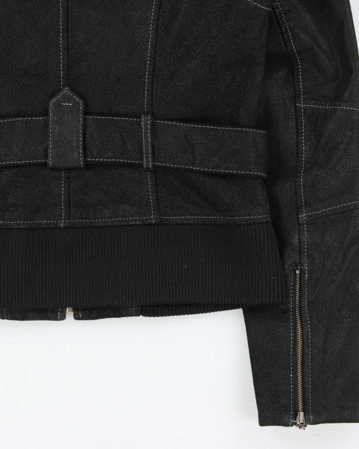 Vintage Y2K 00s Danier Women's Grained Leather Contrast Stitch Belted Cafe Racer Moto Jacket - S