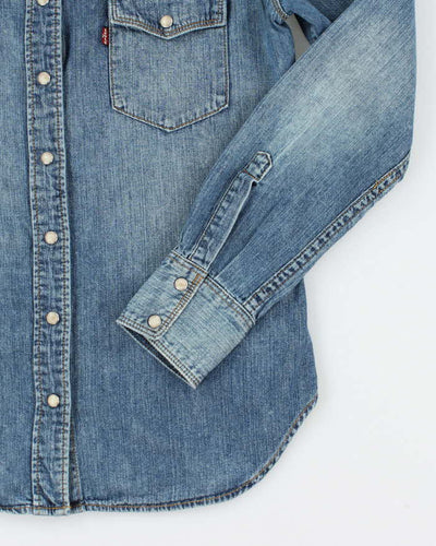 Vintage 2000's Levi's Medium Wash Denim Shirt - S