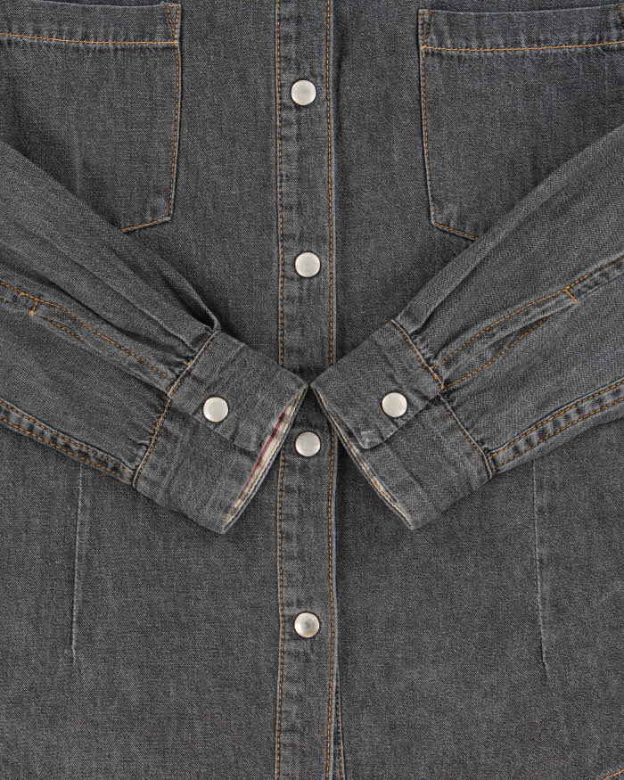 Vintage Y2K 00s Burberry Women's Snap Button Denim Long Sleeve Shirt - M