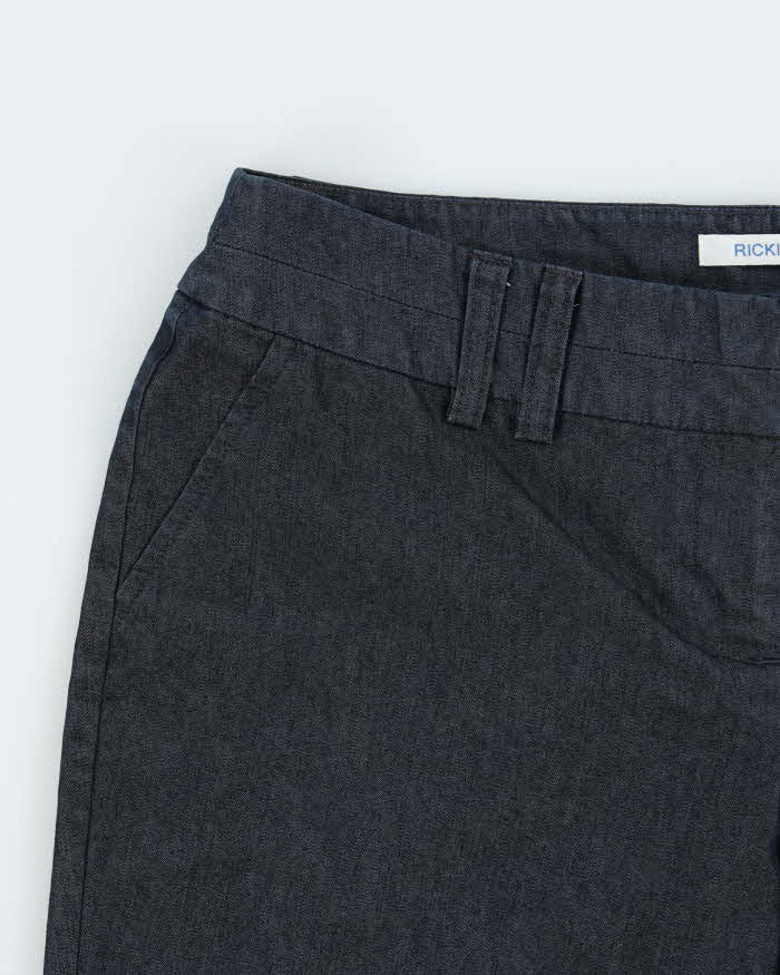 Vintage Y2K 00s Ricki's Women's Low-Rise Indigo Denim Chino Capri Shorts - W32