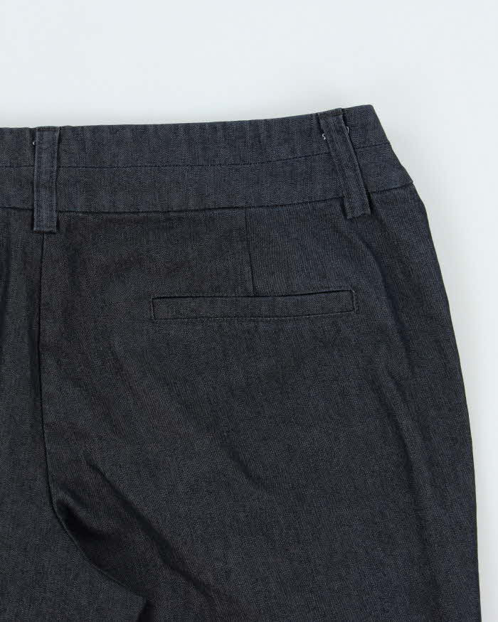 Vintage Y2K 00s Ricki's Women's Low-Rise Indigo Denim Chino Capri Shorts - W32