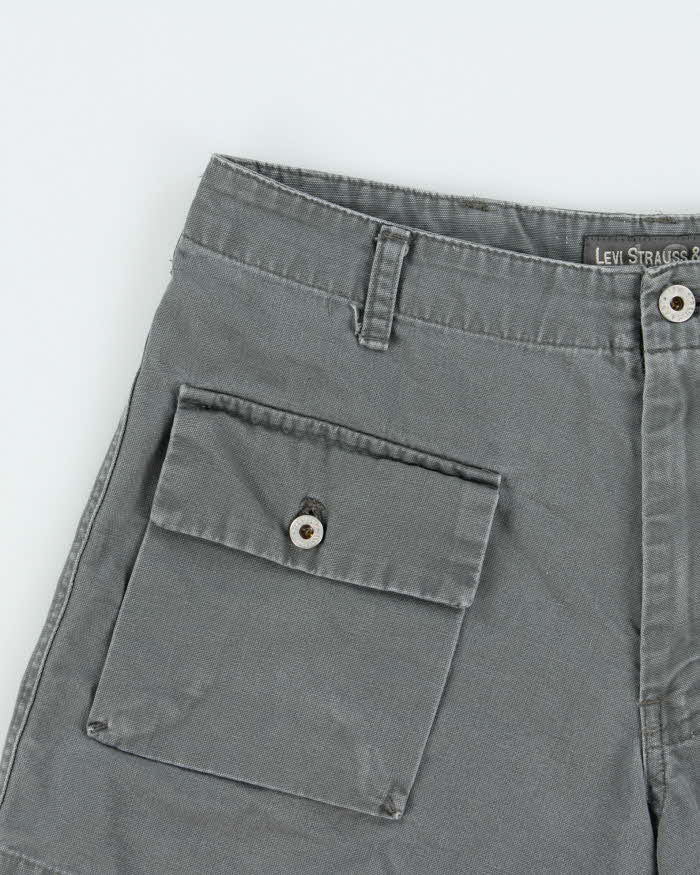 Vintage Y2K 2000 Levi's Women's High Waisted Mini Pocket Shorts - W28