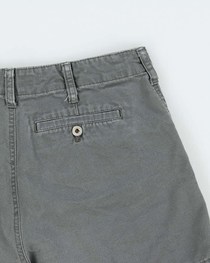 Vintage Y2K 2000 Levi's Women's High Waisted Mini Pocket Shorts - W28