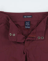 Vintage Arc'teryx Women's Plum Low Rise 3/4 Length Technical Capri Shorts - W28