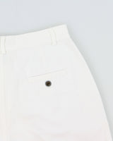 Vintage 1990s Van Heusen Women's High Waisted Double Pleated Relaxed Fit Chino Bermuda Shorts - W25