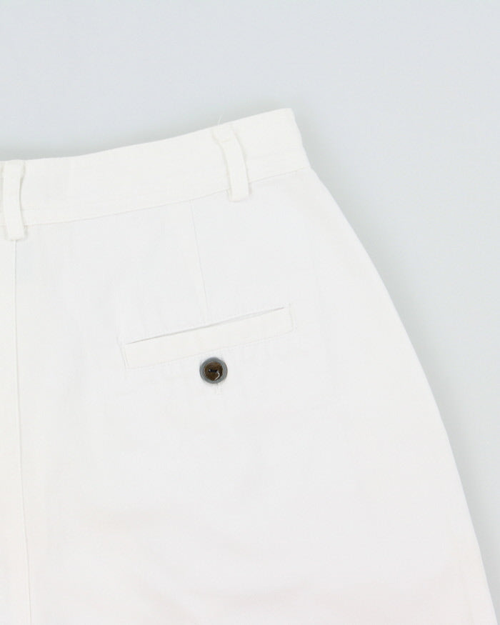 Vintage 1990s Van Heusen Women's High Waisted Double Pleated Relaxed Fit Chino Bermuda Shorts - W25