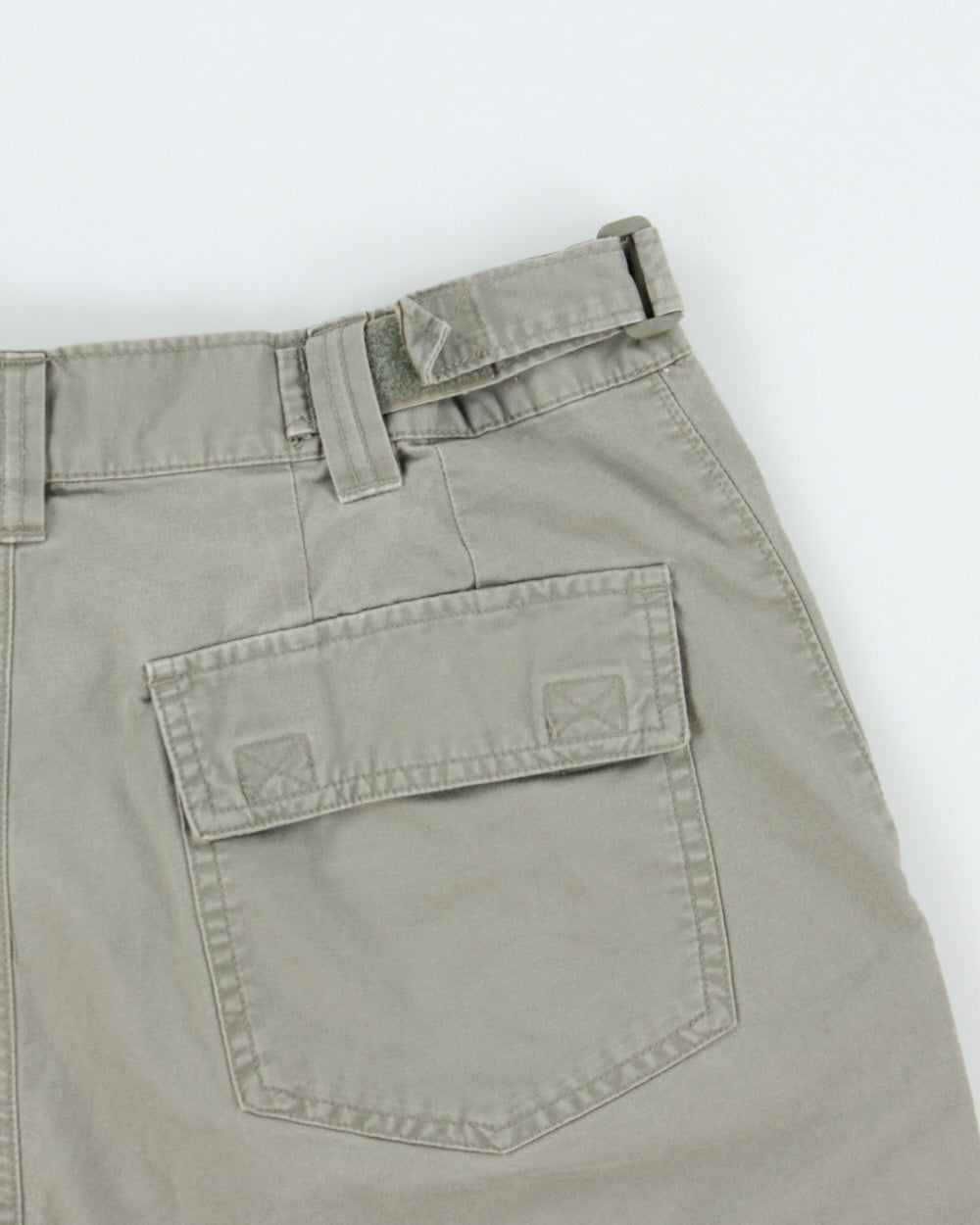 Vintage 1990s Columbia Multi Pocket Bermuda Shorts - S