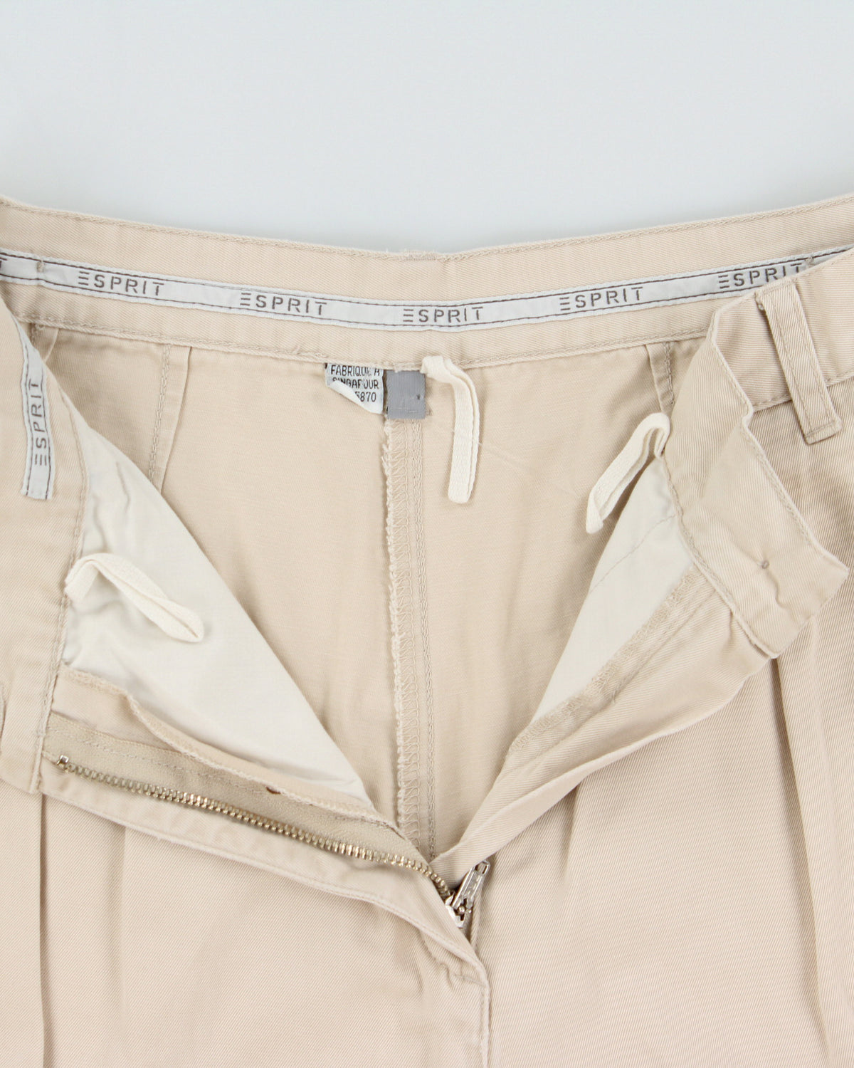 Vintage 1990s Esprit Women's High Rise Double Pleated Chino Bermuda Shorts - W28