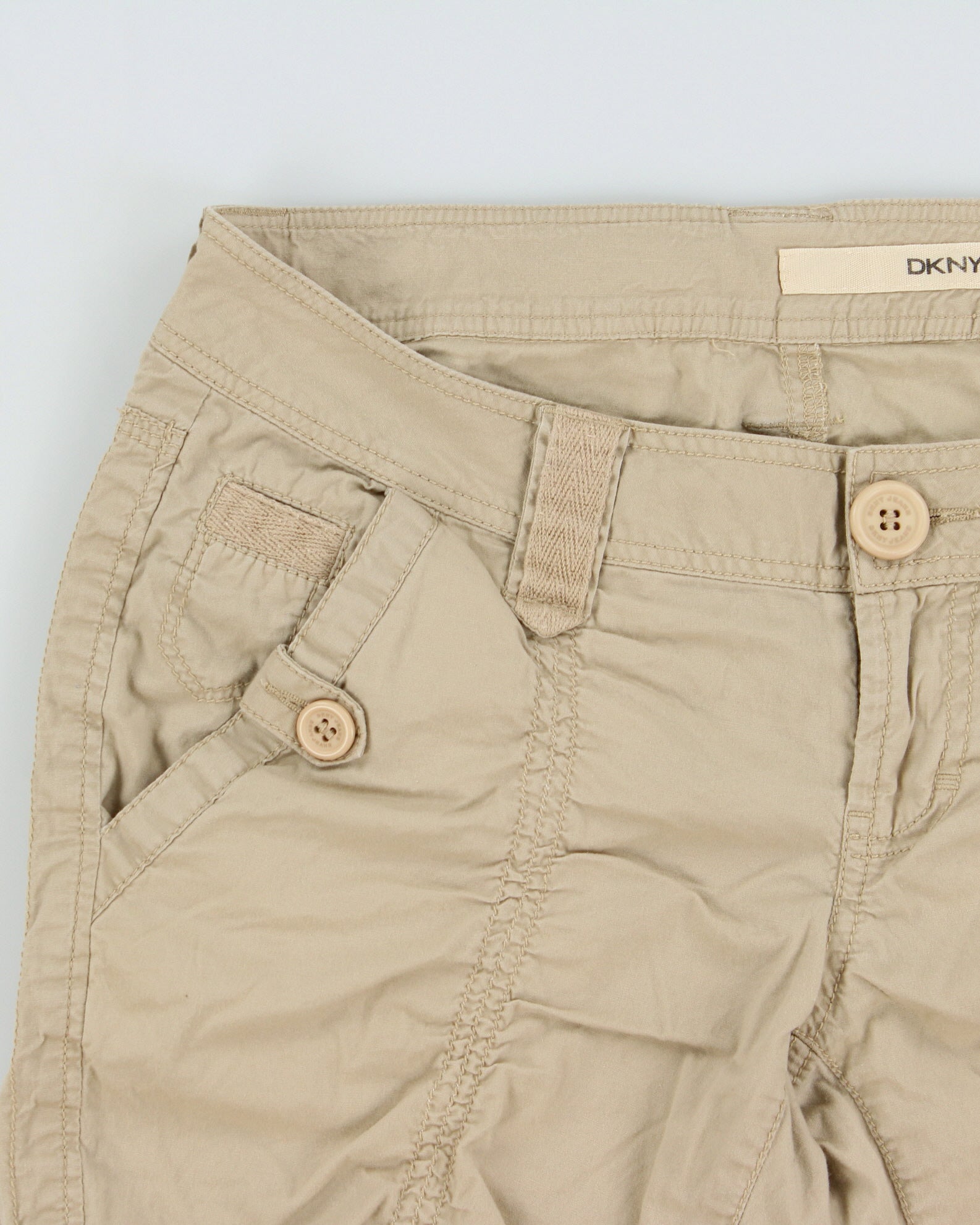 Vintage Y2K 00s DKNY Jeans Women's Desert Khaki Low Rise Adjustable Utility Capri Shorts - W28