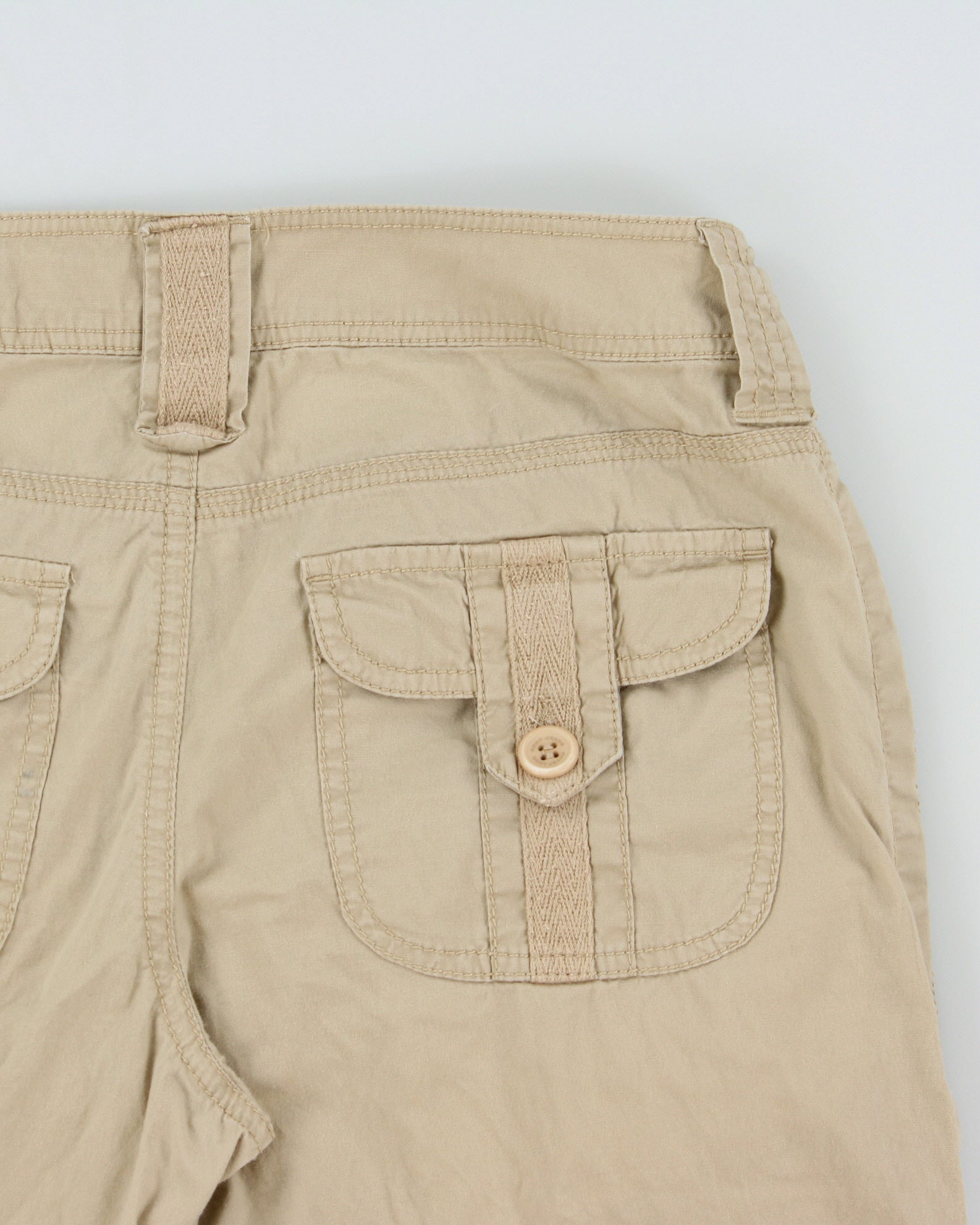 Vintage Y2K 00s DKNY Jeans Women's Desert Khaki Low Rise Adjustable Utility Capri Shorts - W28
