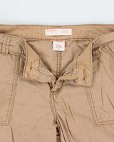 Vintage Y2K 00s No Boundaries Women's Desert Khaki Mid Rise Canvas Multi-Pocket 3/4 Length Straight Leg Cargo Capri Shorts - S