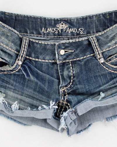 Vintage Y2K Women's Cut Off Denim Shorts - W28