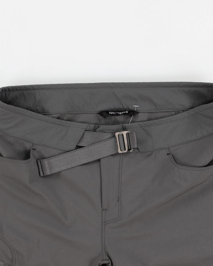 Arc'teryx Women's Grey Hiking Shorts - M