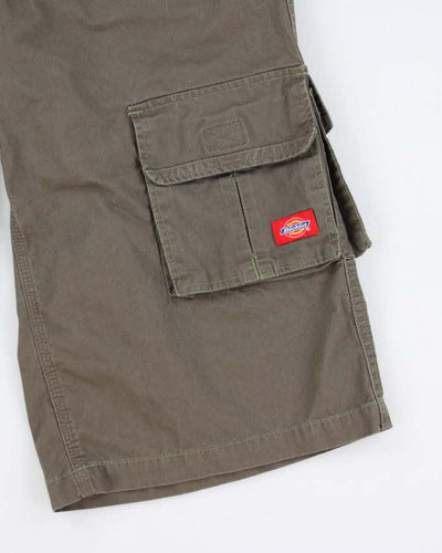 Women's Dickies Khaki Cargo Shorts - W30