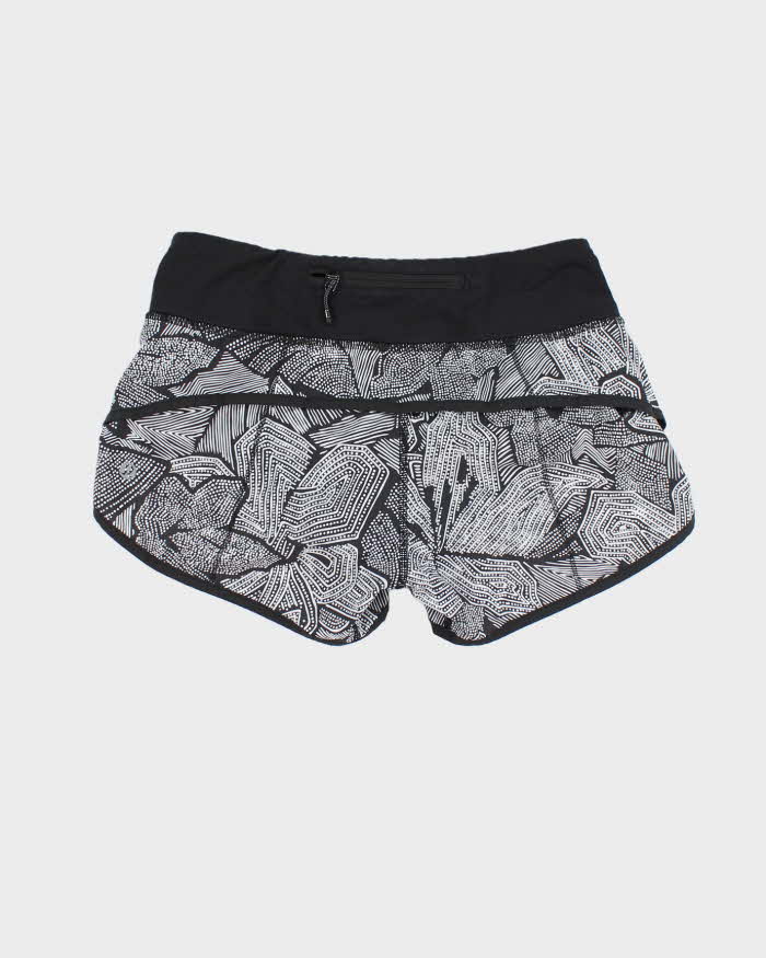 Lululemon Pattern Shorts - XS
