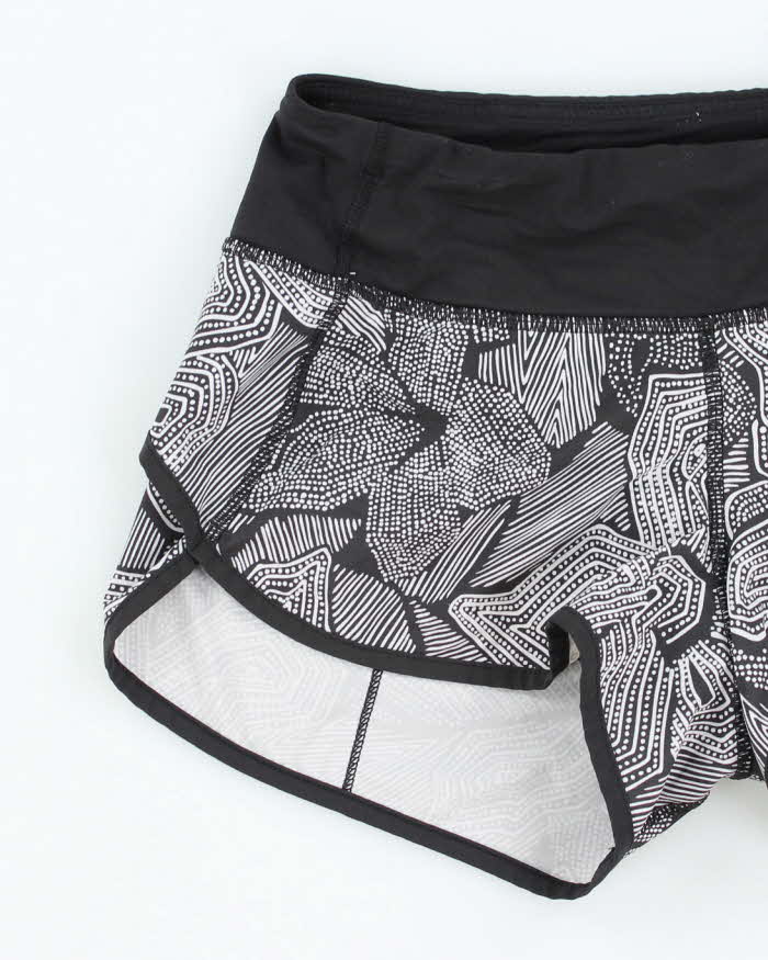 Lululemon Pattern Shorts - XS