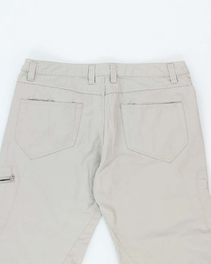Vintage Women's Arc'teryx Hiking 3/4 Length Shorts - W32 L22