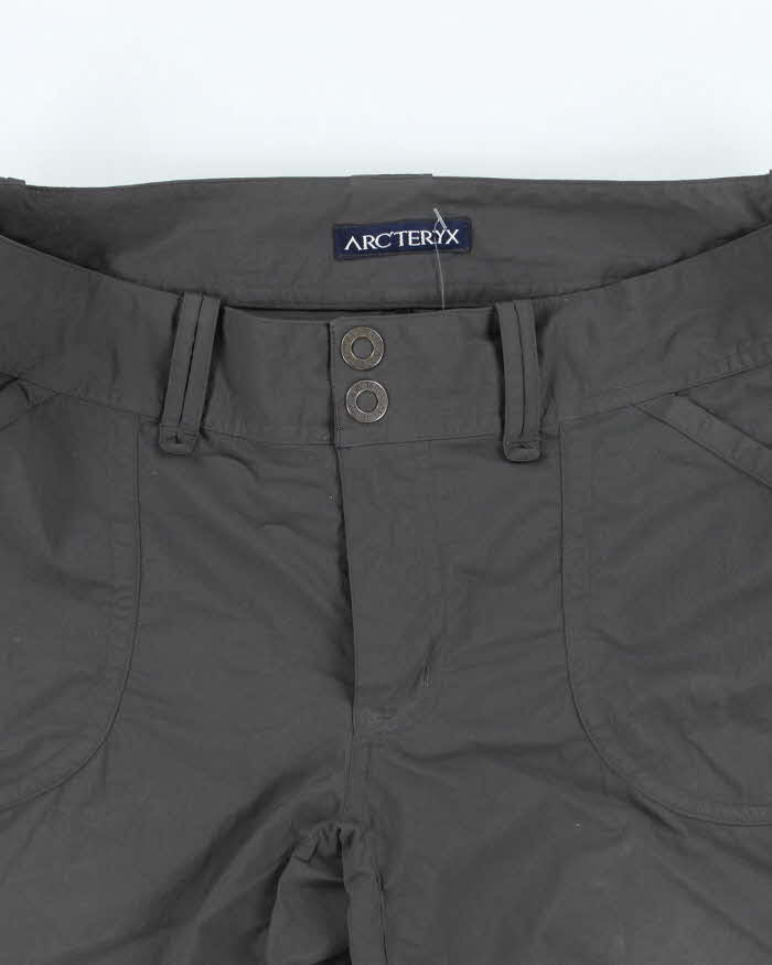 Vintage Y2K Womnen's Arc'teryx Lightweight Hiking Shorts - W30 L12