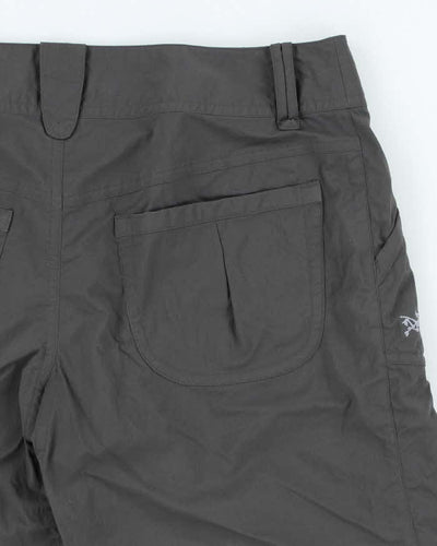 Vintage Y2K Womnen's Arc'teryx Lightweight Hiking Shorts - W30 L12