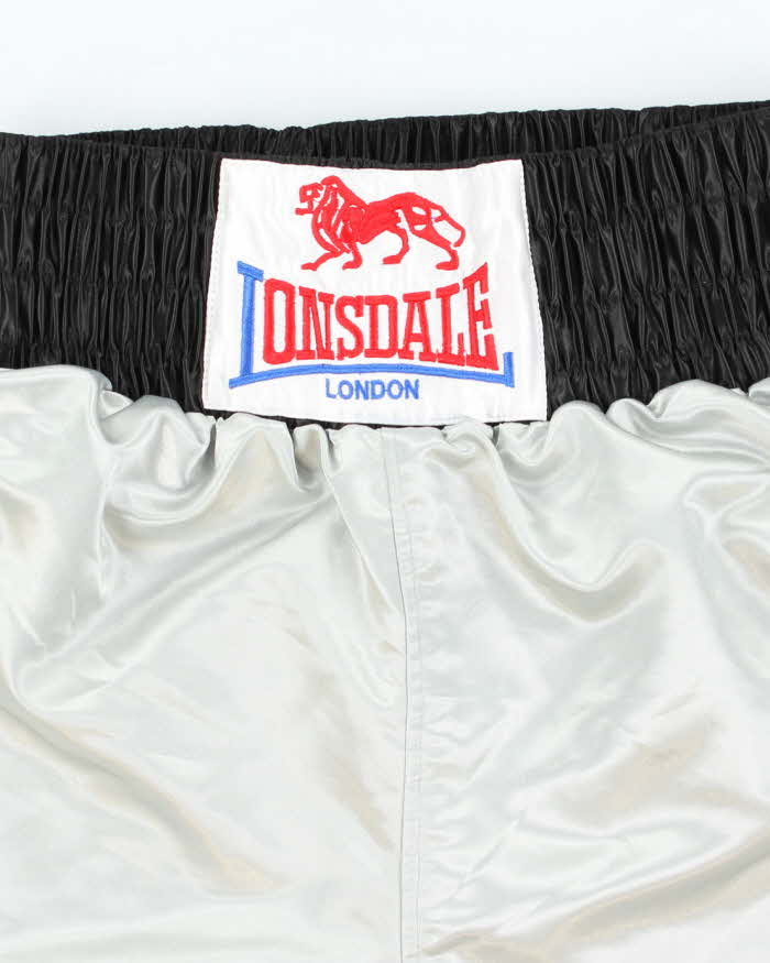 Vintage Y2K Lonsdale High Waisted Boxing Shorts - S