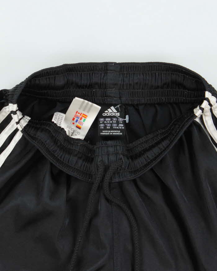 Vintage Y2K 00s Adidas ClimaLite Women's High Waisted Mini Active Shorts - M