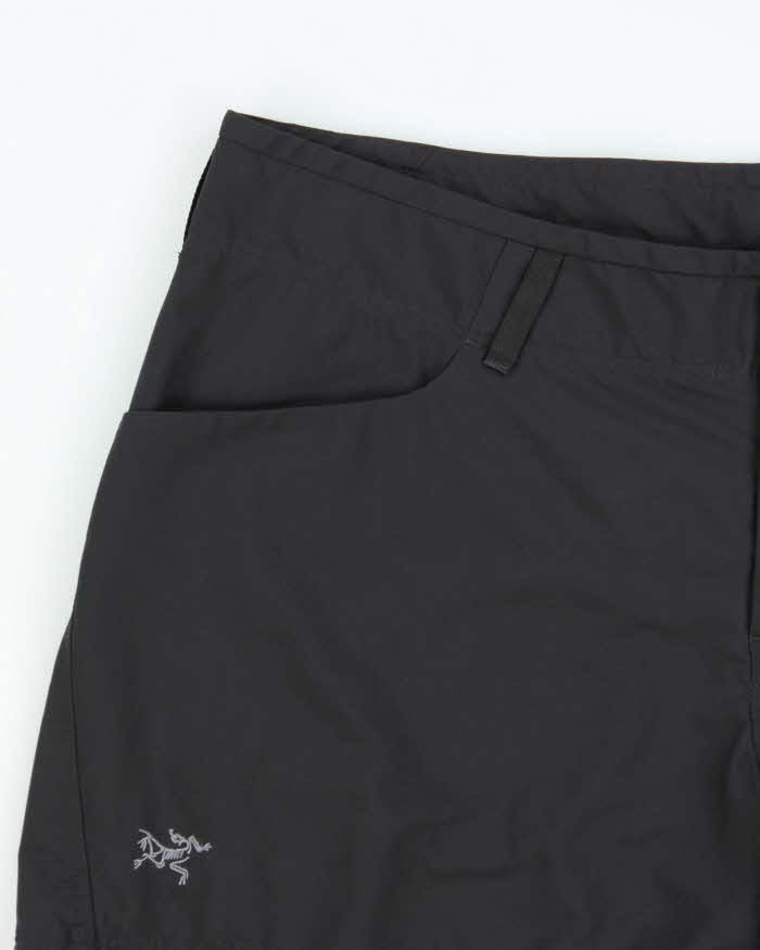 Vintage Arc'teryx Creston 4.5" Women's Mini Hiking Shorts - W34