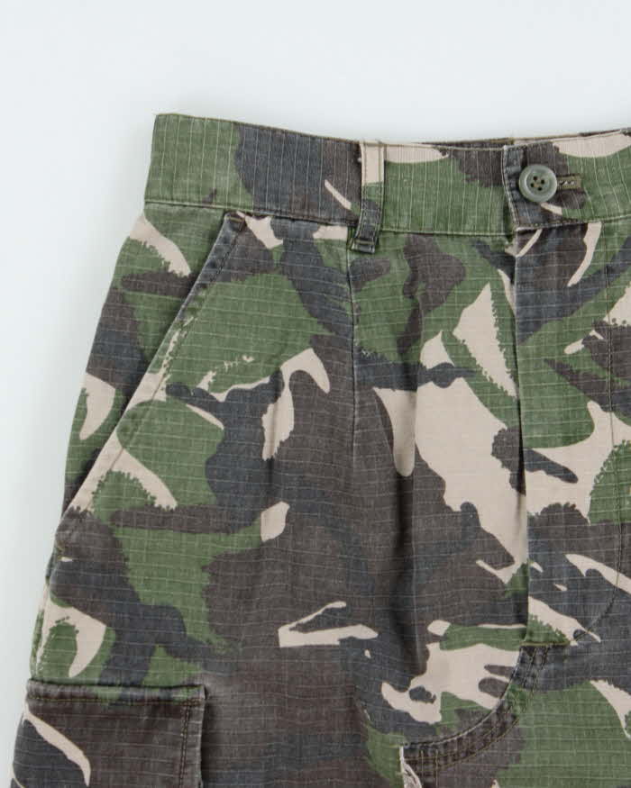 Moussy Camouflage Raw Hem Skirt - XS