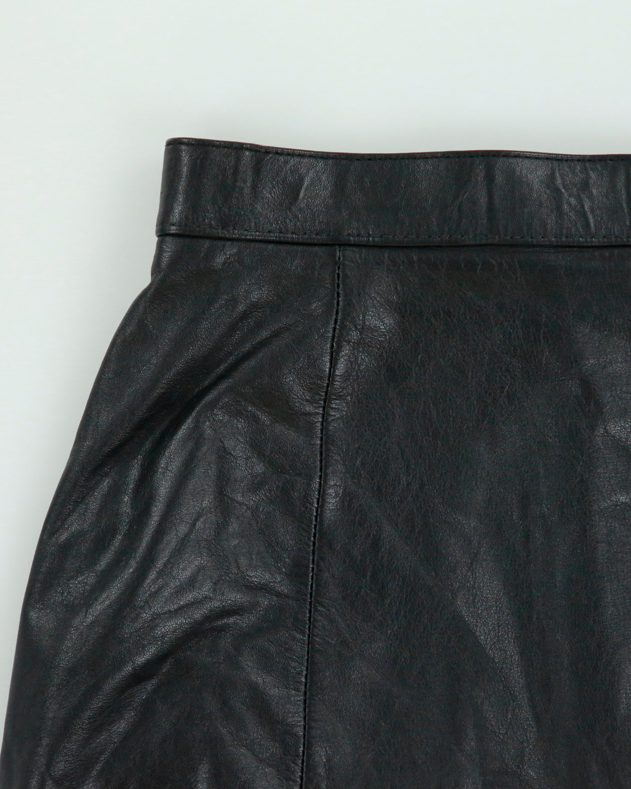 Vintage 1980s Wilsons High Waisted Back Split Leather Skirt - XXS