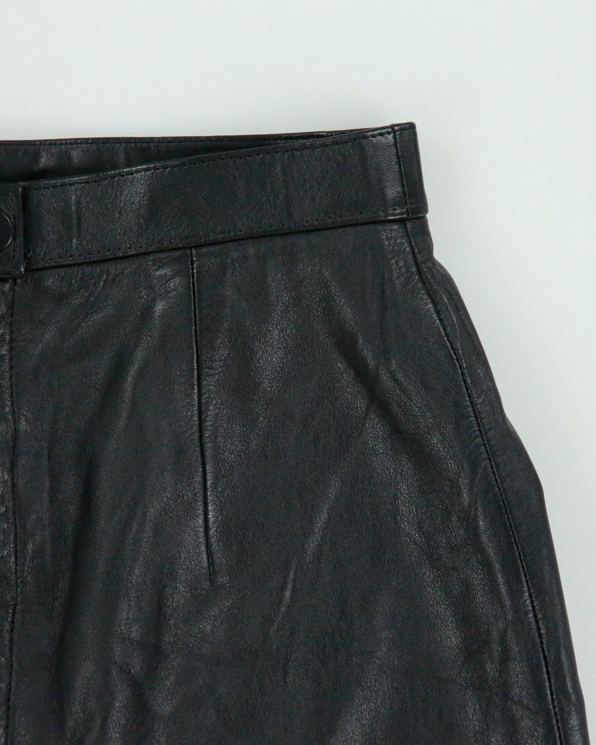 Vintage 1980s Wilsons High Waisted Back Split Leather Skirt - XXS