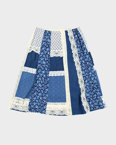 Vintage Y2K Patterned Knee Skirt - M