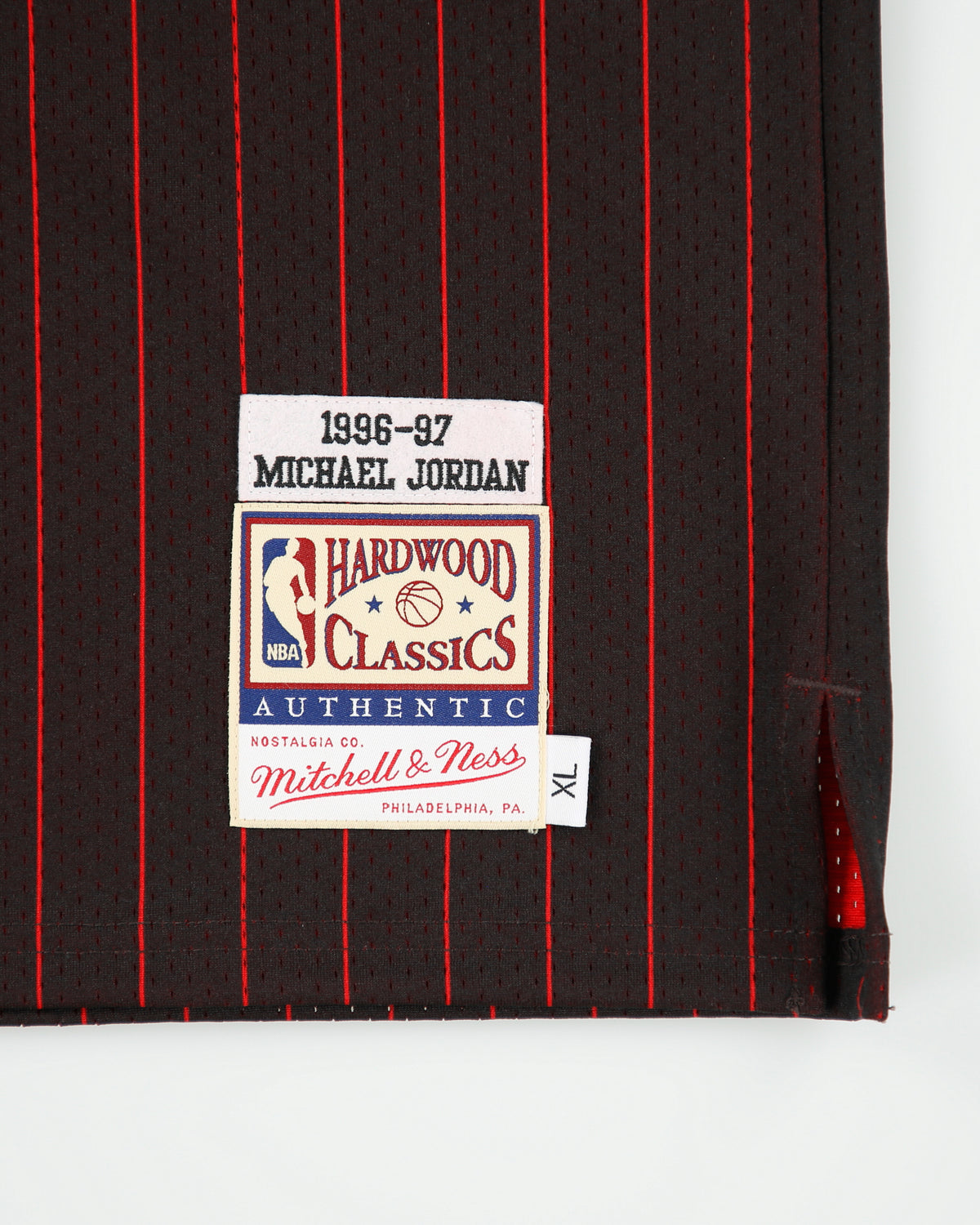 Mitchell &amp; Ness Hardwood Classics 1996-97 Chicago Bulls Michael Jordan Stitched Pinstripe Away Women's Basketball Jersey - XL