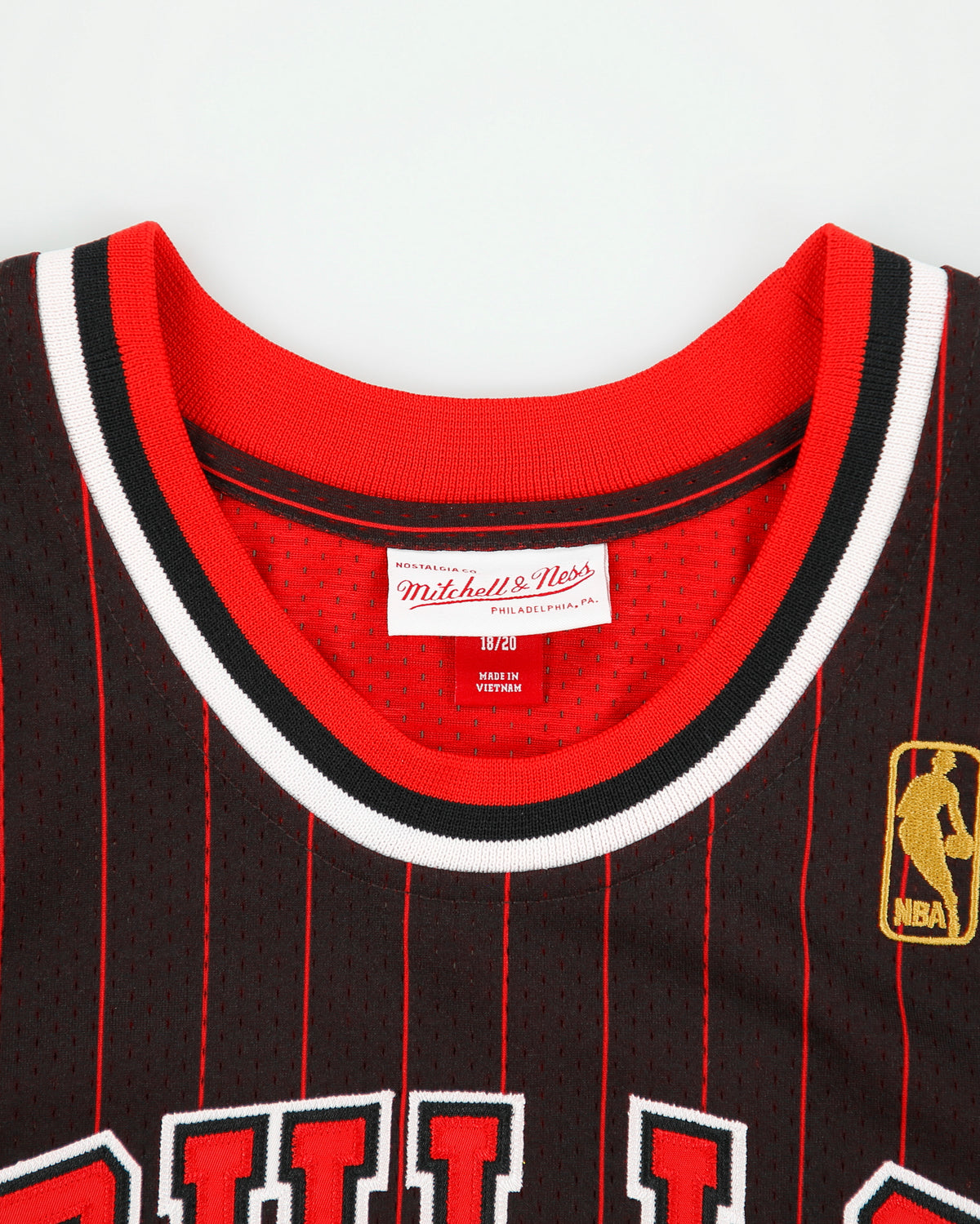 Mitchell &amp; Ness Hardwood Classics 1996-97 Chicago Bulls Michael Jordan Stitched Pinstripe Away Women's Basketball Jersey - XL