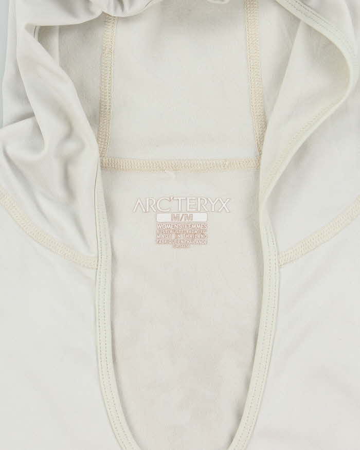 Vintage Arc'teryx Lightweight V-Neck Pull Over Hoodie - M