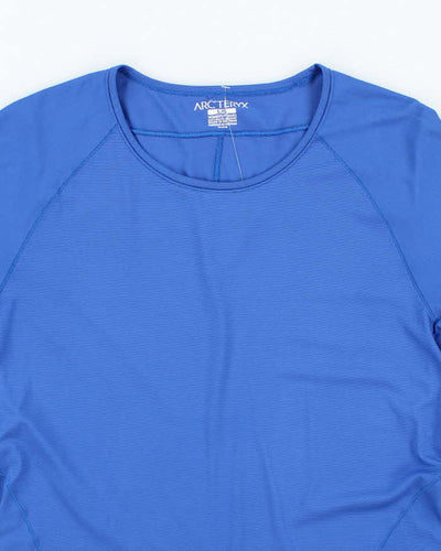 Vintage 2000's Arc'teryx Lightweight Small Logo Sports T-Shirt - L