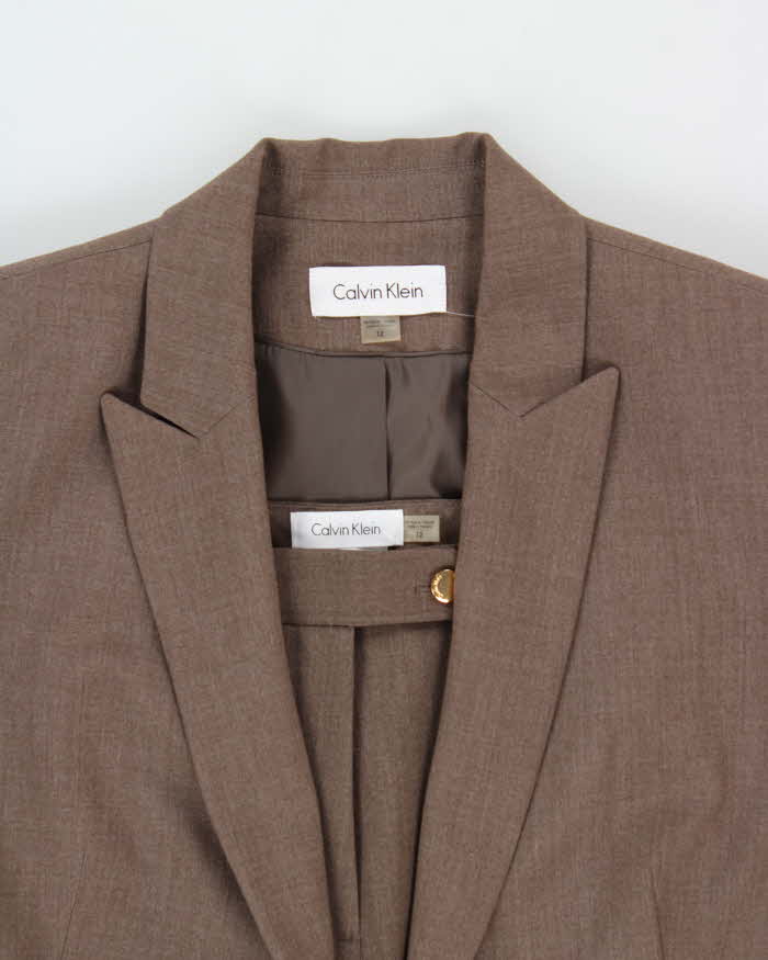 Vintage Y2K 00s Calvin Klein Women's Pointed Lapel Single Breasted Relaxed Bootcut Fit Two-Piece Suit - L