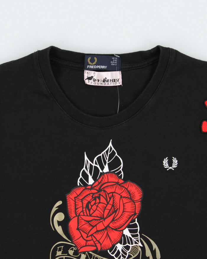 Fred Perry x Amy Winehouse Foundation Heavyweight Women's London Rose Patch Embroidered Crewneck T-Shirt - L