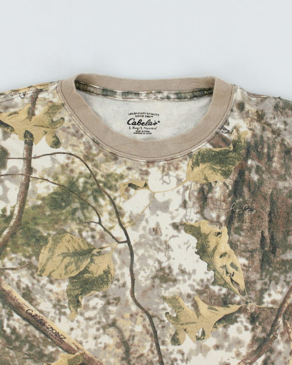 Vintage 2000's Camouflage Cropped T-Shirt - L