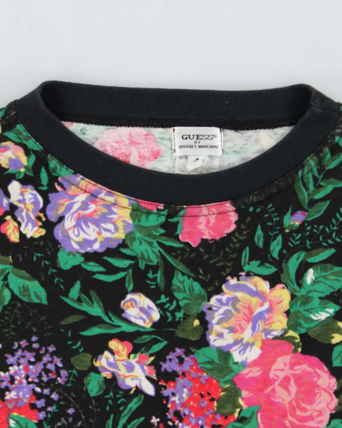 Vintage 2000's Guess Boxy All Over Print T-Shirt - S