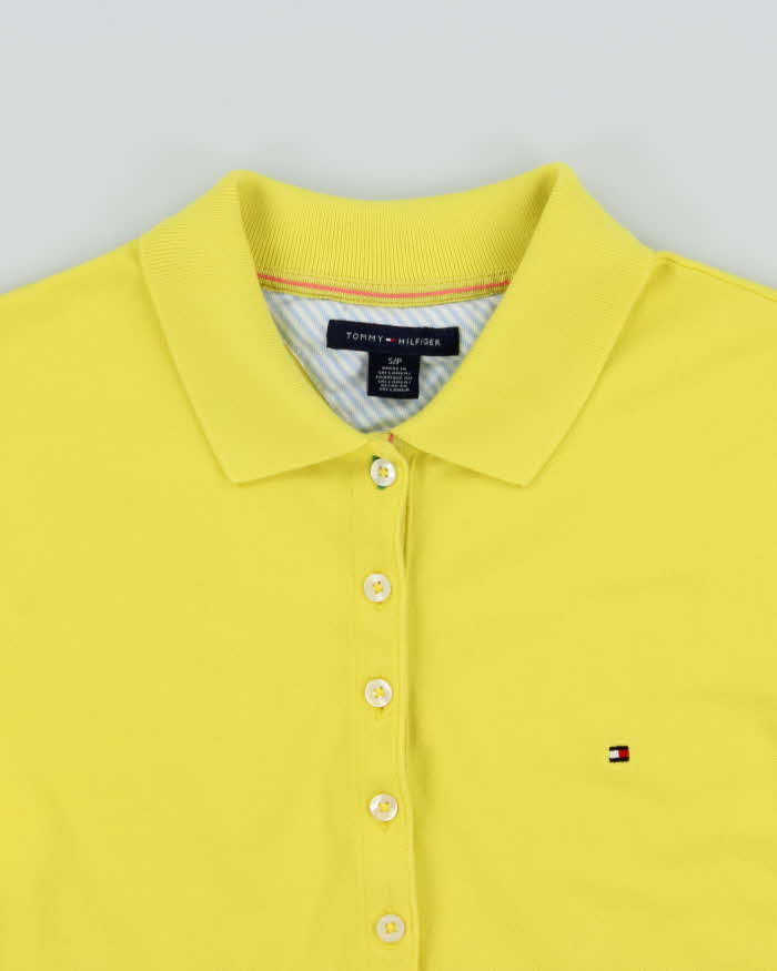 Vintage Y2K 00s Tommy Hilfiger Women's Short Sleeve Polo Shirt - S