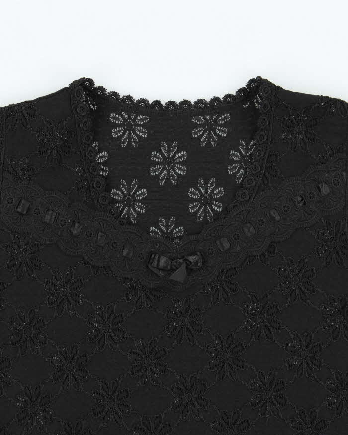 Vintage 2000s Chic Fluer Lacey Top - S