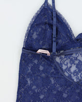 Vintage Y2K 2000s La Vie En Rose Lace Cami Top - M