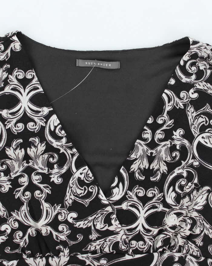 Y2k 00s Suzy Shier Pattern Top - M