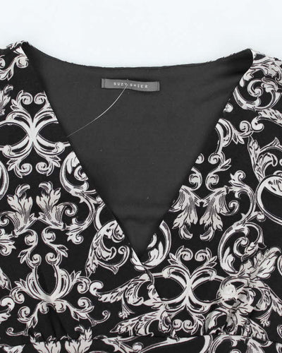 Y2k 00s Suzy Shier Pattern Top - M