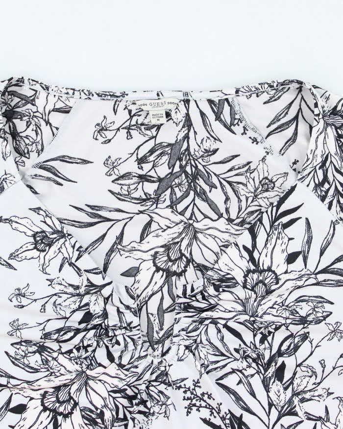 Y2k 00s Guess Floral Long Sleeve Top - M