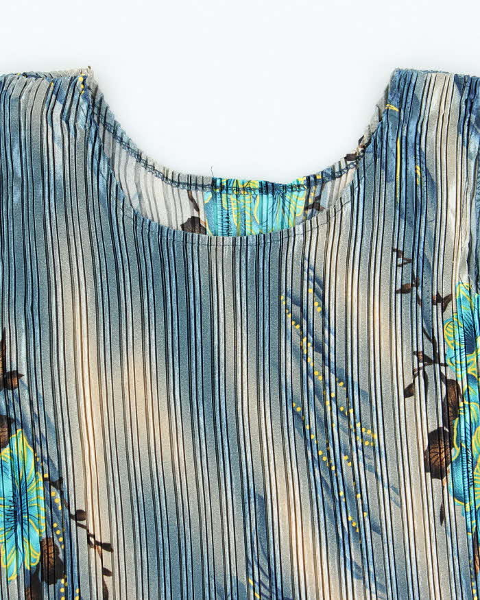 Vintage 90s Plisse Floral Top - M